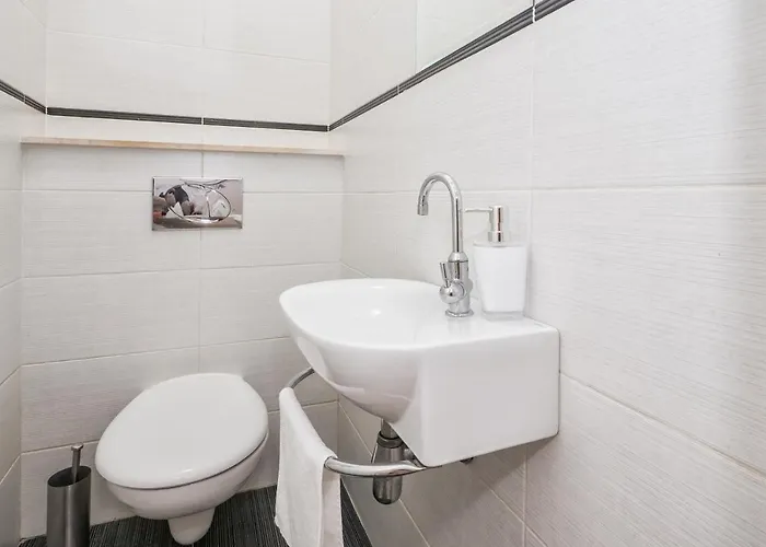 3-bedroom Sea View - Balcony, Elevator - Spinut, Lejlighed