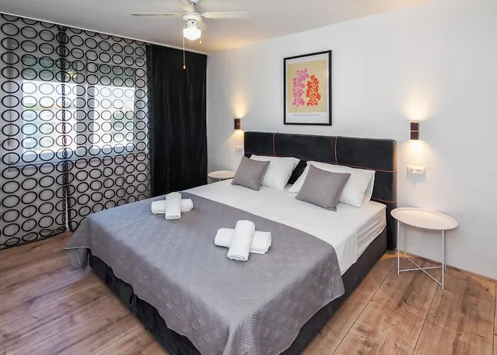 3-bedroom Sea View - Balcony, Elevator - Spinut, Lejlighed *