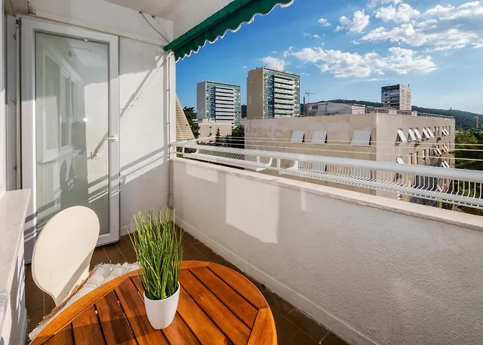 Lejlighed 3-bedroom Sea View - Balcony, Elevator - Spinut, *