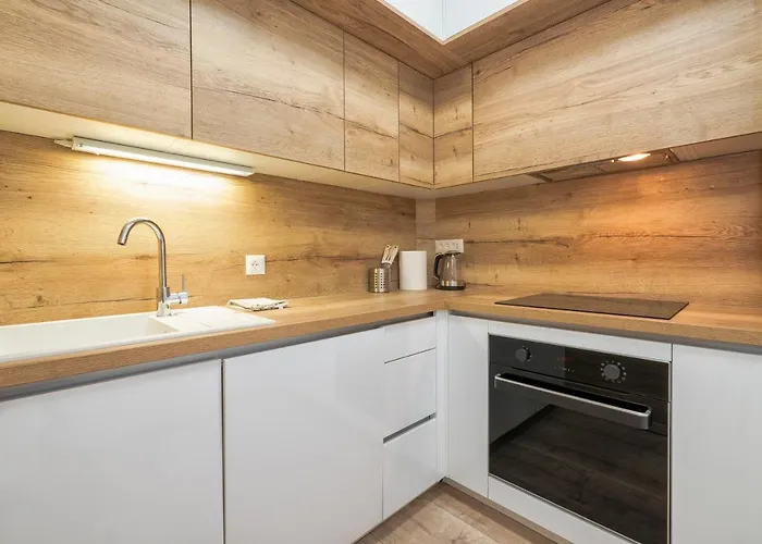 Lejlighed 3-bedroom Sea View - Balcony, Elevator - Spinut,