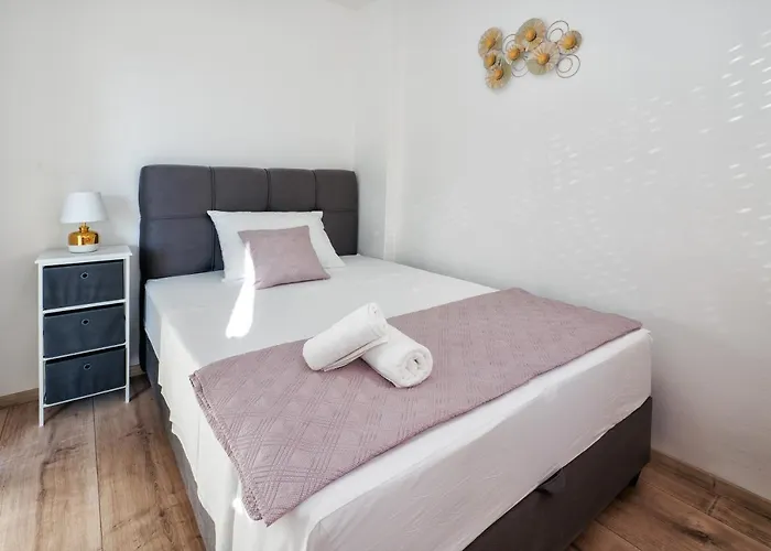 3-bedroom Sea View - Balcony, Elevator - Spinut, *