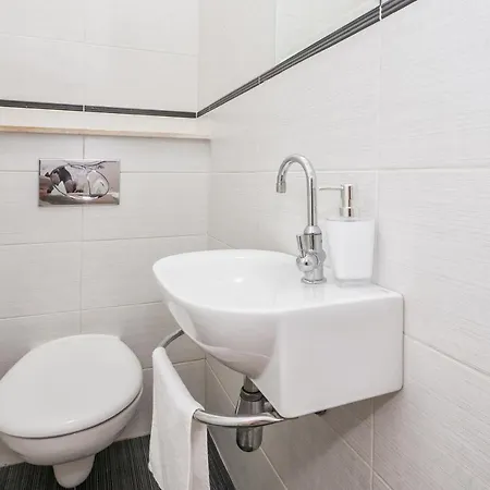 3-bedroom Sea View - Balcony, Elevator - Spinut, 아파트