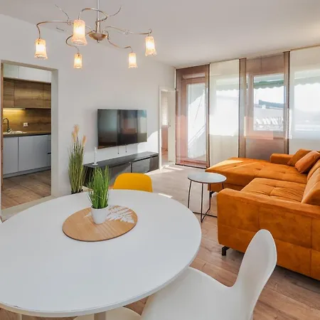 3-bedroom Sea View - Balcony, Elevator - Spinut, * 스플리트