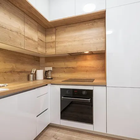 3-bedroom Sea View - Balcony, Elevator - Spinut, * 스플리트