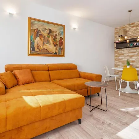 3-bedroom Sea View - Balcony, Elevator - Spinut, 아파트 *