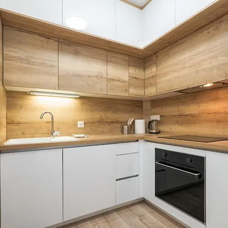 3-bedroom Sea View - Balcony, Elevator - Spinut, 아파트